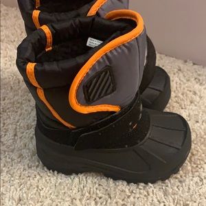 Boys snow boots